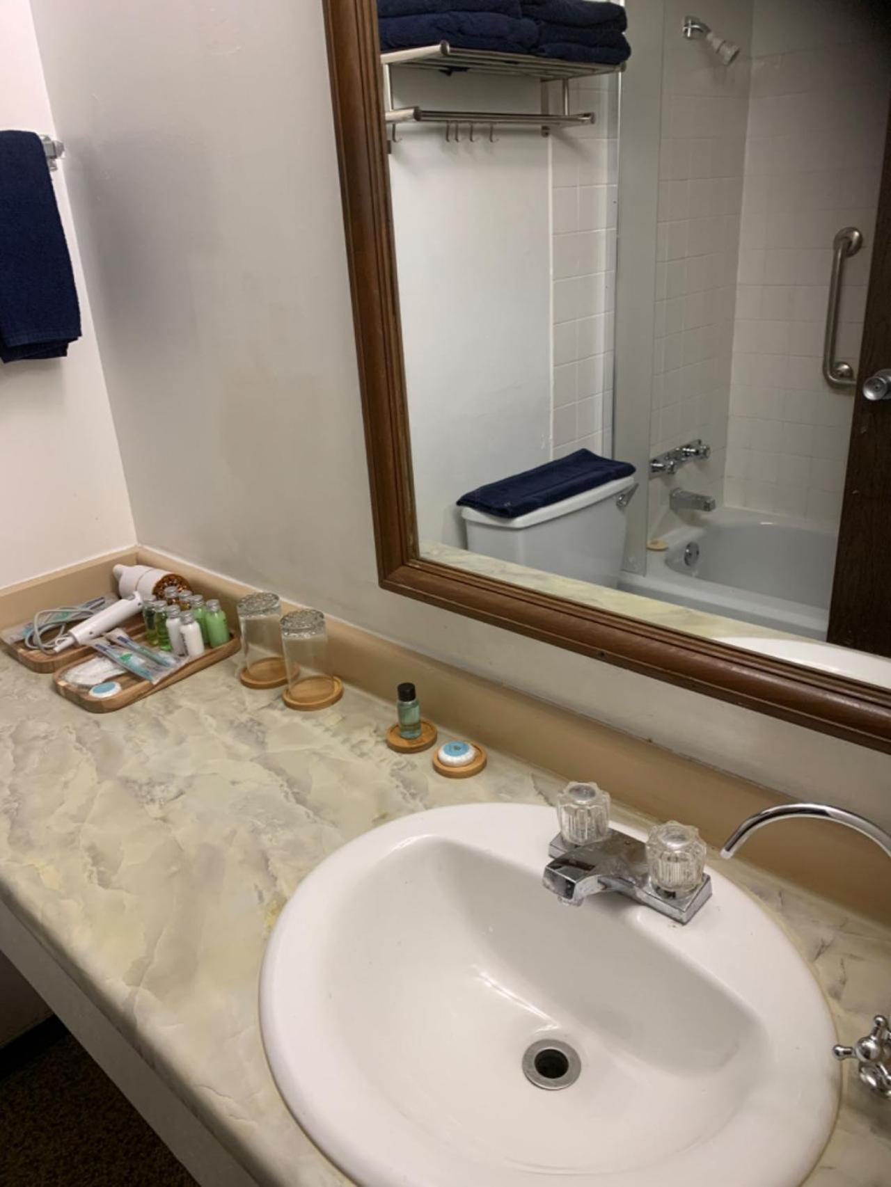 Providence Place Inn พอร์ต ฮาร์ดี ภายนอก รูปภาพ
