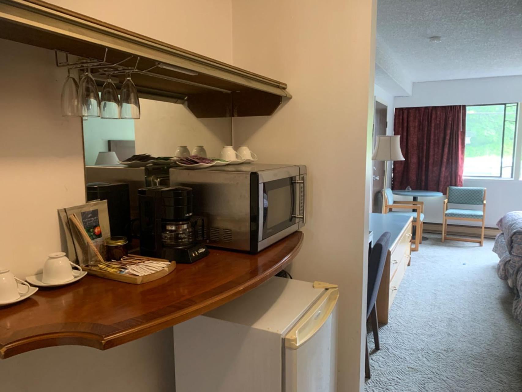 Providence Place Inn พอร์ต ฮาร์ดี ภายนอก รูปภาพ