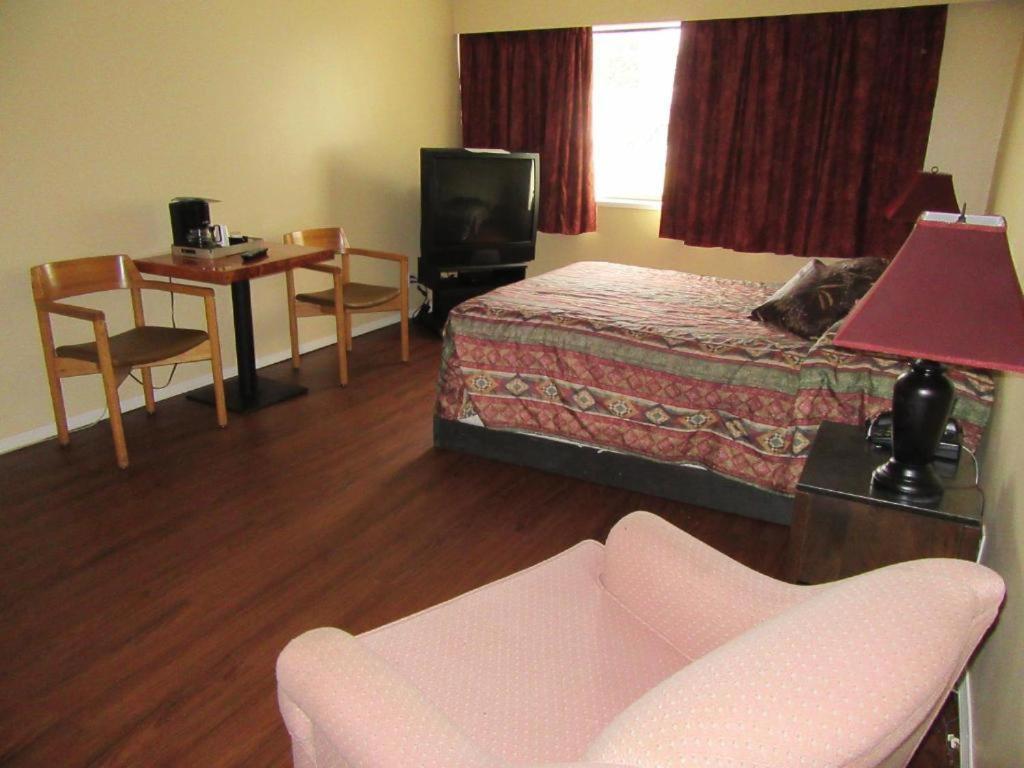 Providence Place Inn พอร์ต ฮาร์ดี ภายนอก รูปภาพ