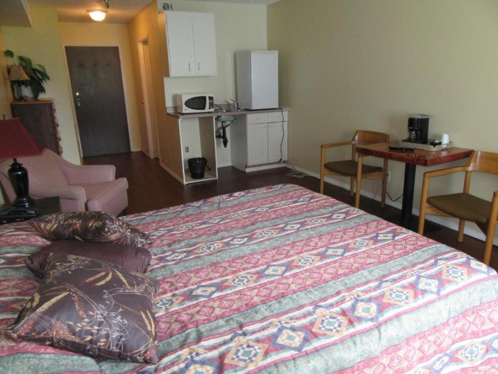 Providence Place Inn พอร์ต ฮาร์ดี ภายนอก รูปภาพ
